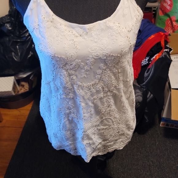 White House Black Market White Lace Dressy Tank - Picture 9 of 11